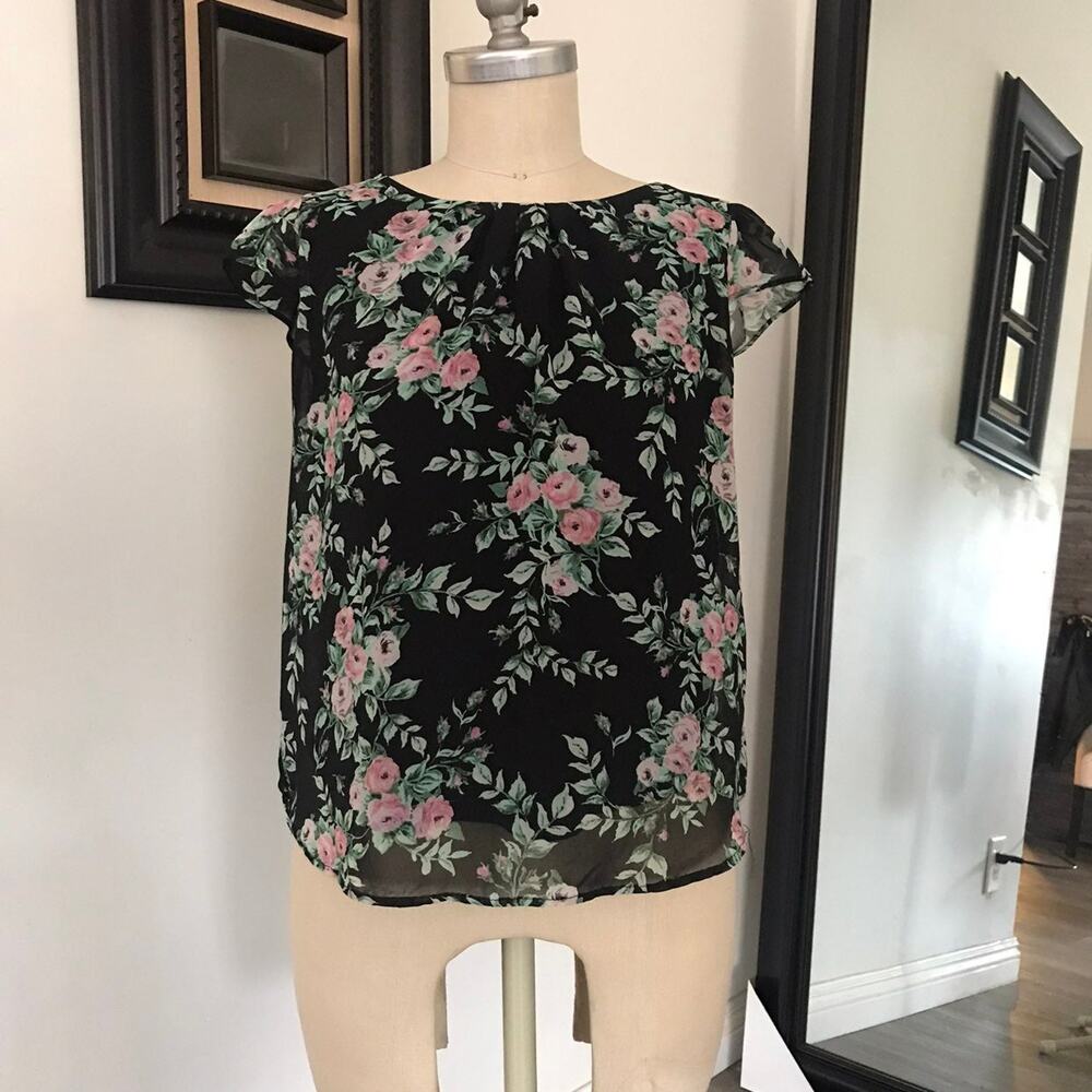 Twine & String Black Floral Women's Leaf Flutter Layer Sleeve Casual Top Small